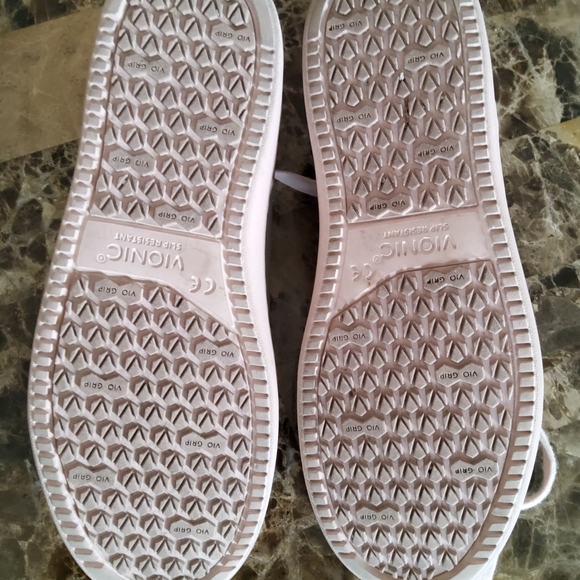 VIONIC MABLE GREY PINK LEATHER ATHLETIC SHOES FASHION SNEAKERS WOMENS SIZE 6M - Picture 9 of 9